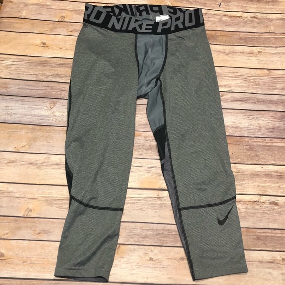 Nike Other - Nike Pro compression 3/4 pants size L